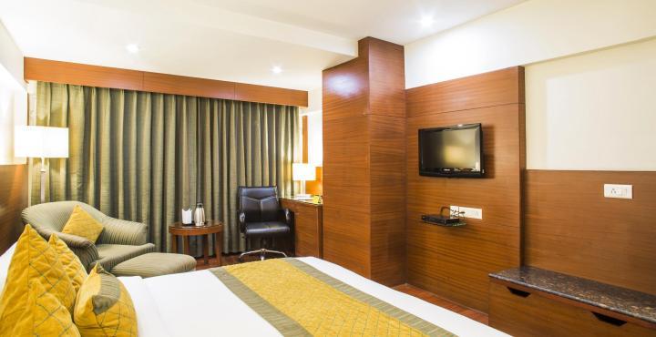 Hotel Royal Cliff Канпур Экстерьер фото
