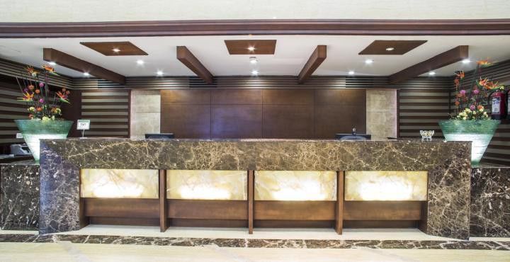 Hotel Royal Cliff Канпур Экстерьер фото